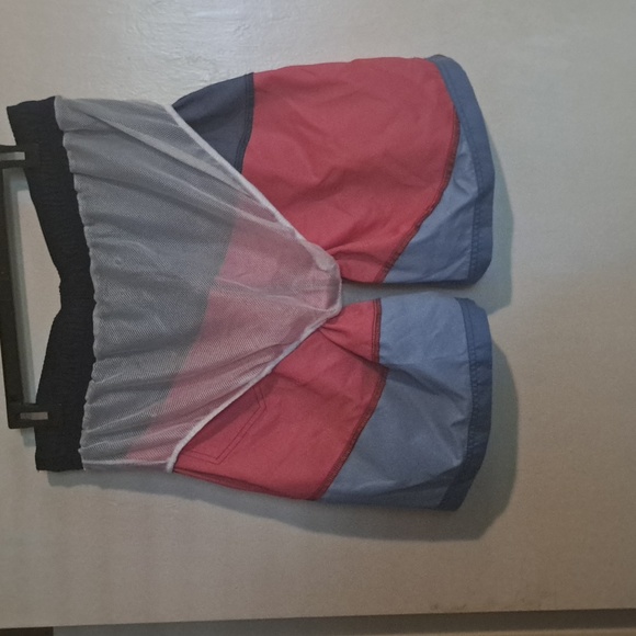 Mens 8" Solid Volley Swim Trunks Size: Medium Item# 506896A51 New w/o tags - Picture 6 of 8